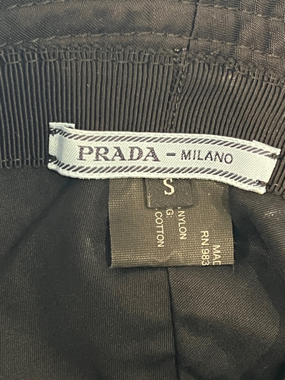 Prada Black Nylon Bucket Hat with Triangular Logo - Picture 4 of 4